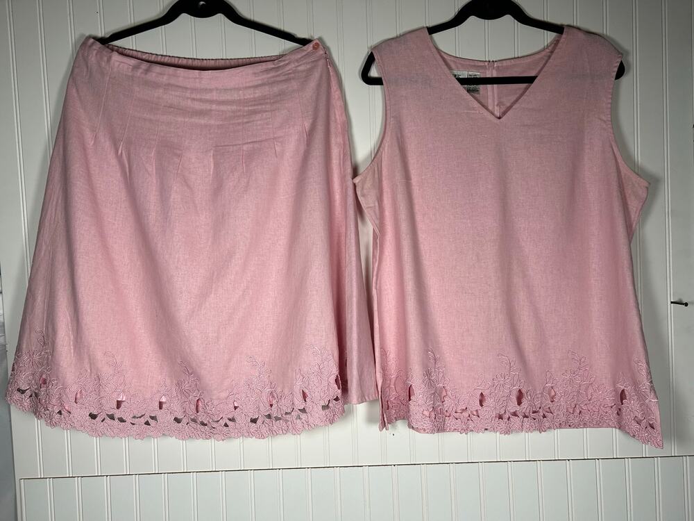 Women’s outfit 2 piece  sleeveless shirt/skirts, linen blend pink Sz Leaster